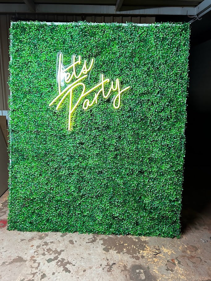 Hedge Wall Backdrop Hire