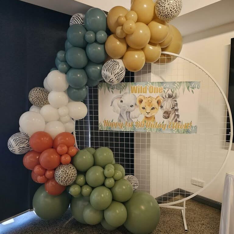 Round Mesh Backdrop Stand Hire (2m)