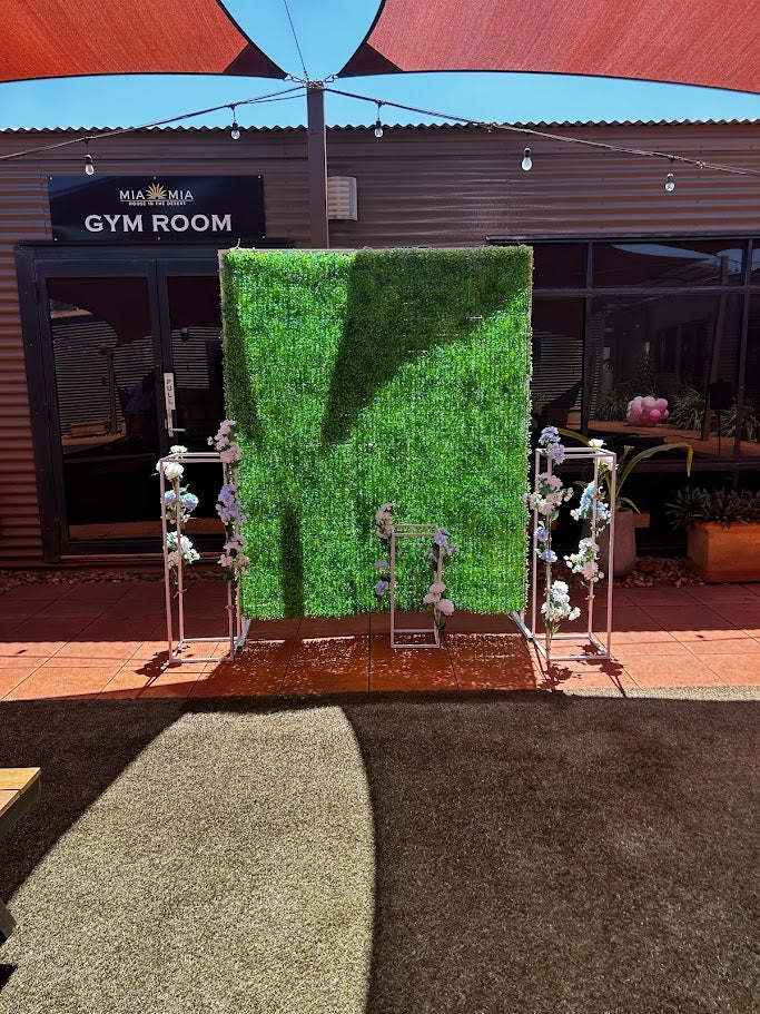 Hedge Wall Backdrop Hire
